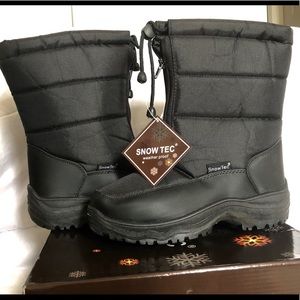 Women's SnowTec Boot size:8 Weatherproof